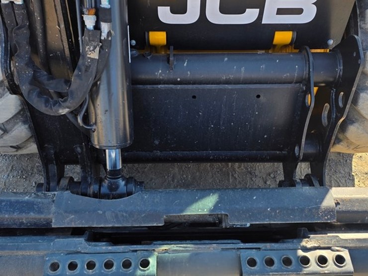 2024-jcb-215-image-35