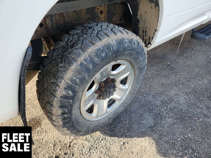 2018-dodge-3500-image-12