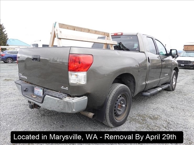 2010-toyota-tundra-image-15