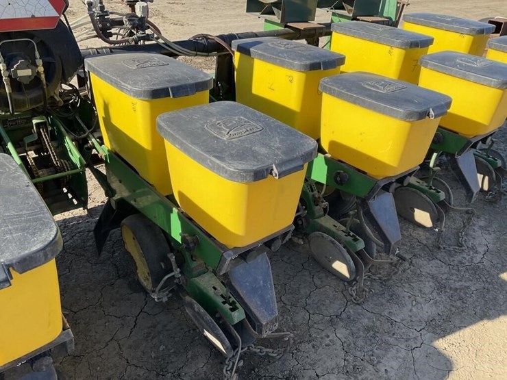 john-deere-7300-image-14