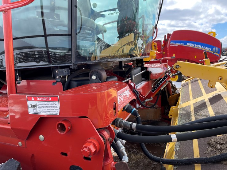 2011-new-holland-h8060-image-21