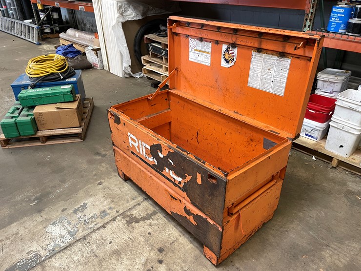 #2573-•-ridgid-job-box-(columbia-heights,-mn)-image-1