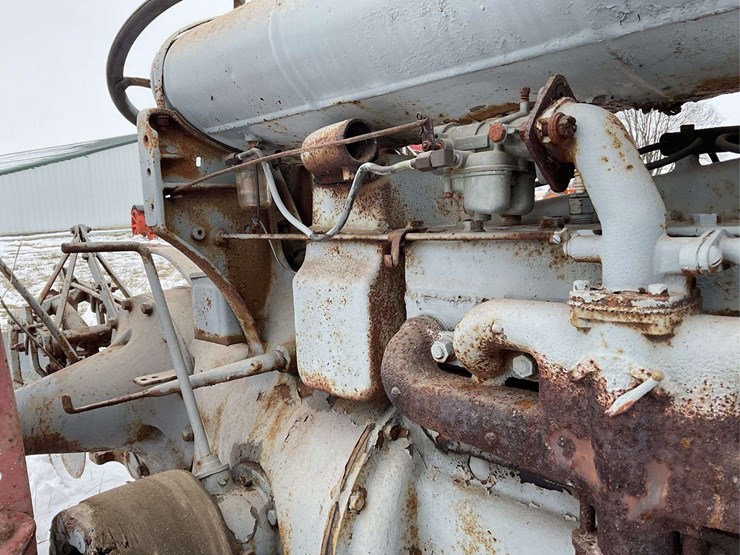 fordson-with-mounted-plow-image-21