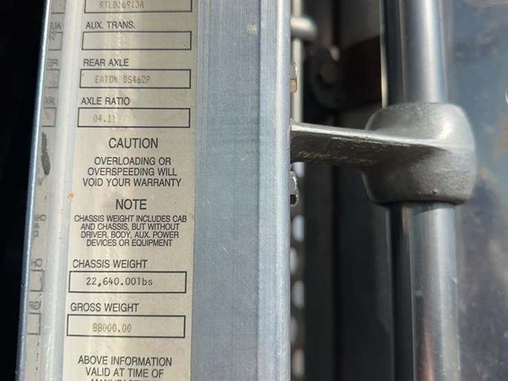 1999-kenworth-t800-image-54