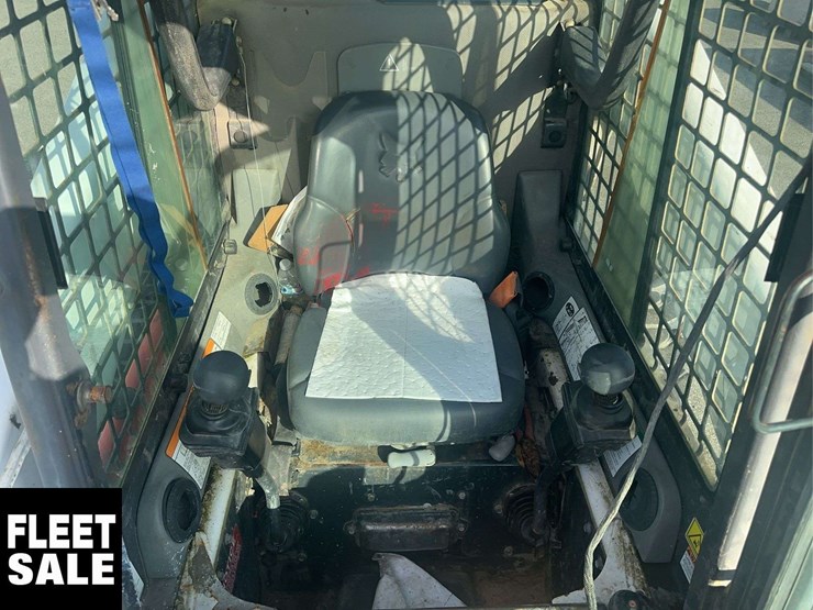 2012-bobcat-s250-image-16