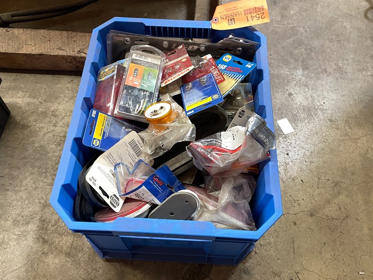 #2541-•-crate-of-trailer-lights-and-wires-(columbia-heights,-mn)-image-3