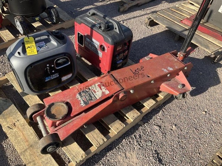 pallet-of-misc-image-6