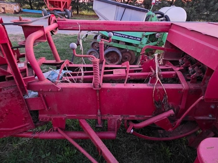 new-holland-315-image-16