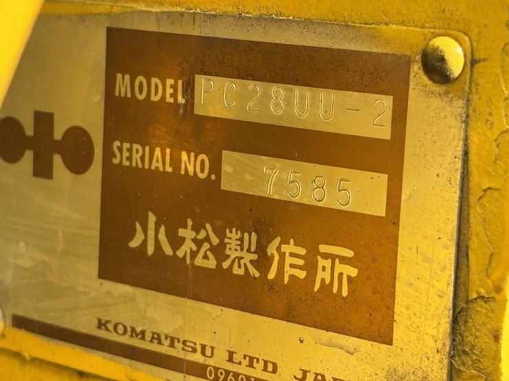 komatsu-pc28uu-2-image-45