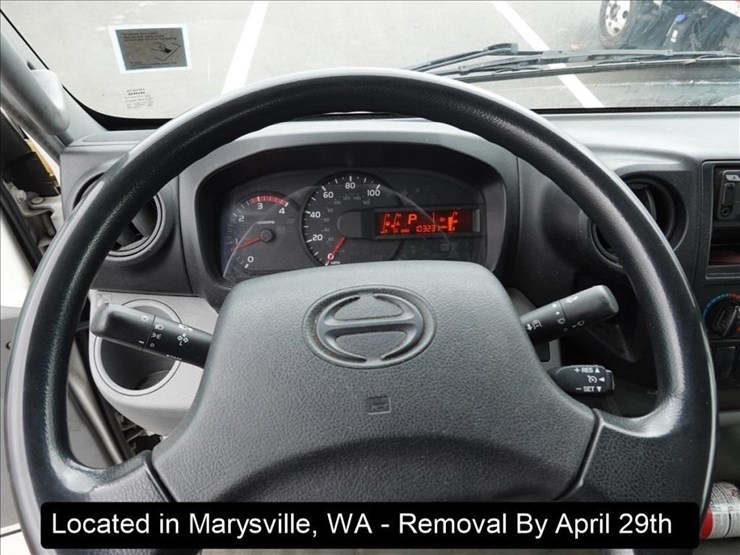 2018-hino-195-image-7