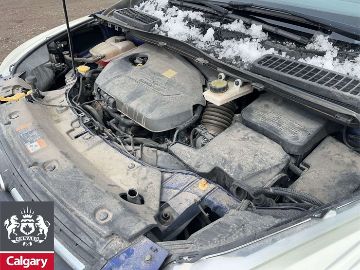 2013-ford-escape-se-image-27