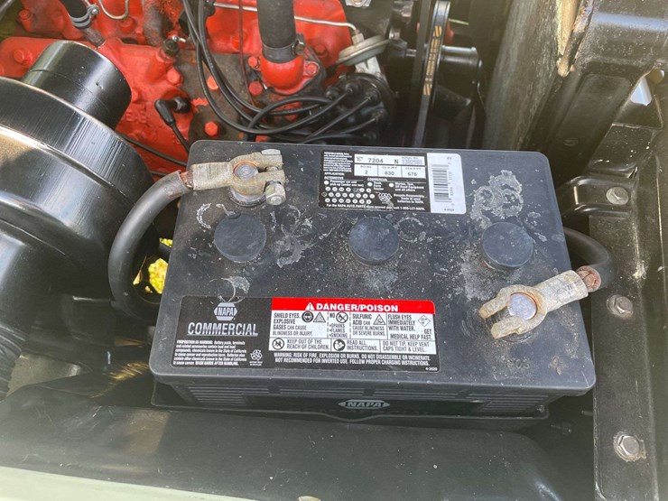 1953-ford-customline-sedan-image-82