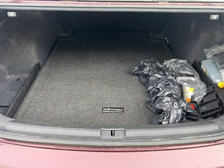 2014-volkswagen-passat-tdi-image-71