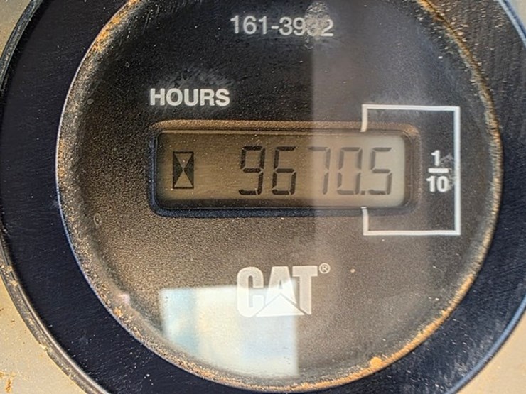 2005-caterpillar-d4g-xl-image-82