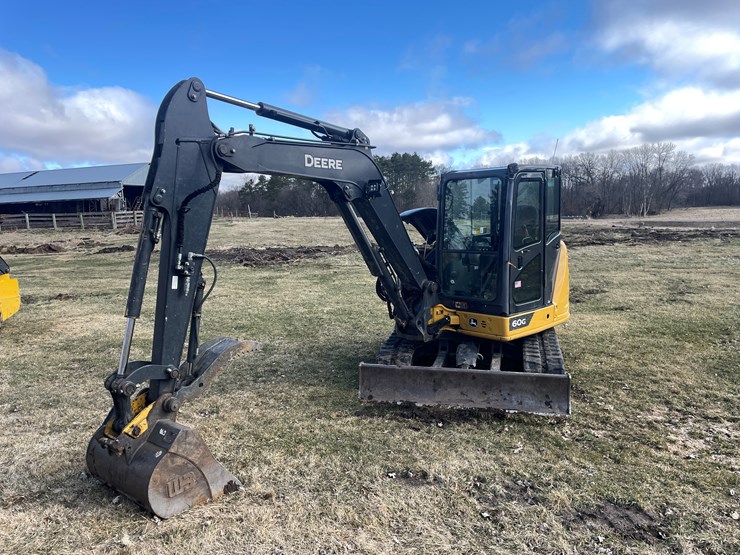 2020-deere-60g-image-1