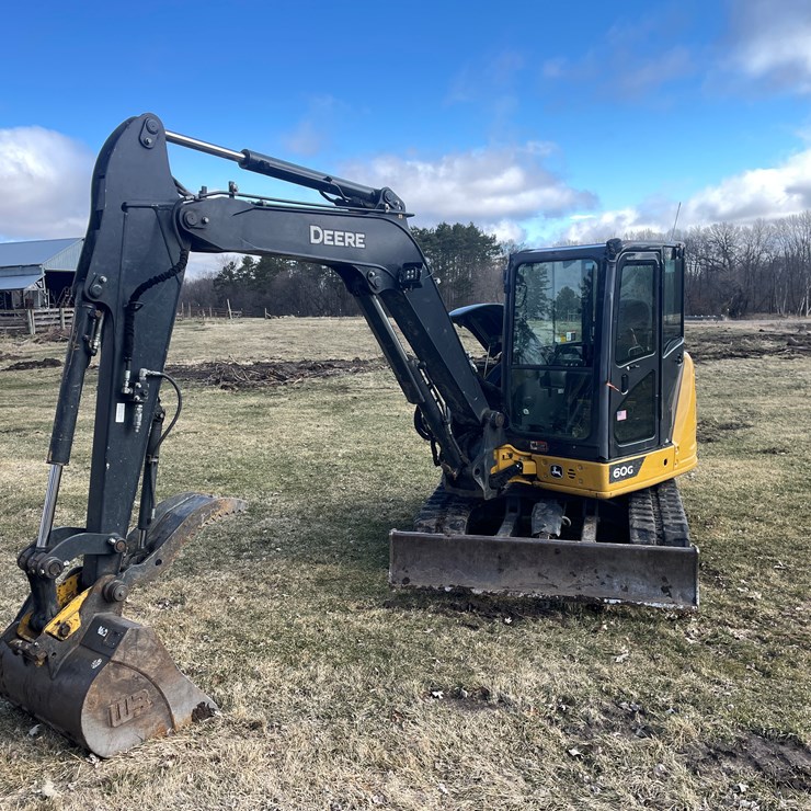 2020 DEERE 60G