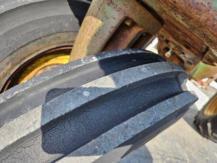 1954-john-deere-60-image-44