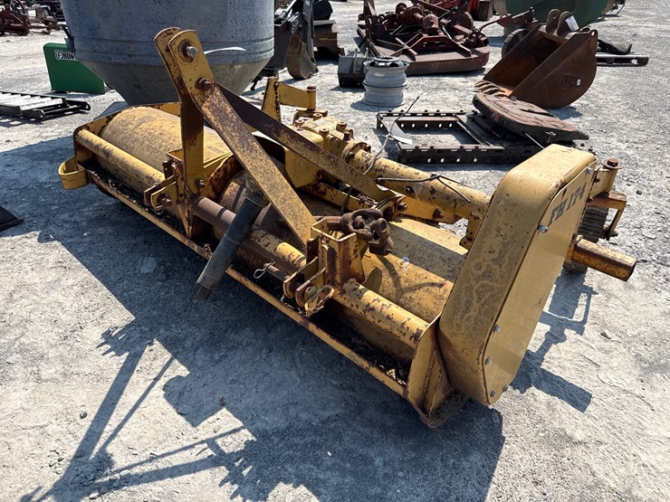 bush-hog-fh174-image-1