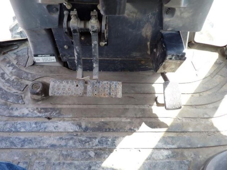 2009-deere-310sj-image-10