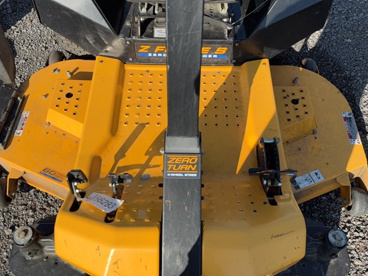 #4057-•-2013-cub-cadet-z-force-zero-turn-mower-image-5