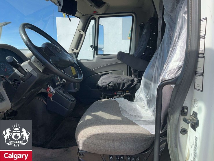 2012-international-durastar-4300-image-14