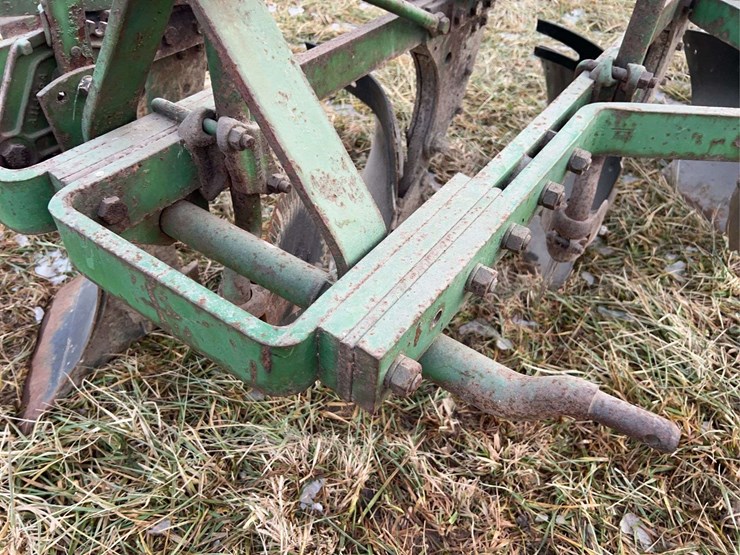 john-deere-four-bottom-plow-image-8