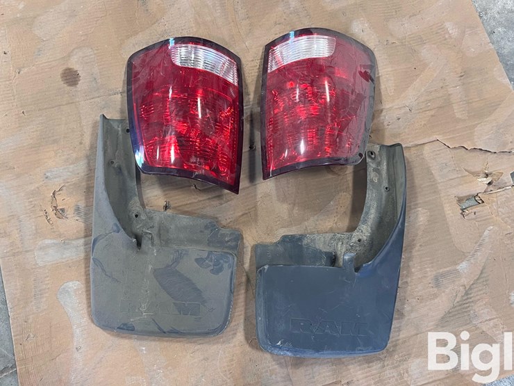 2018-dodge-ram-2500-image-9