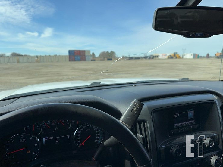 2015-chevrolet-silverado-1500-image-10