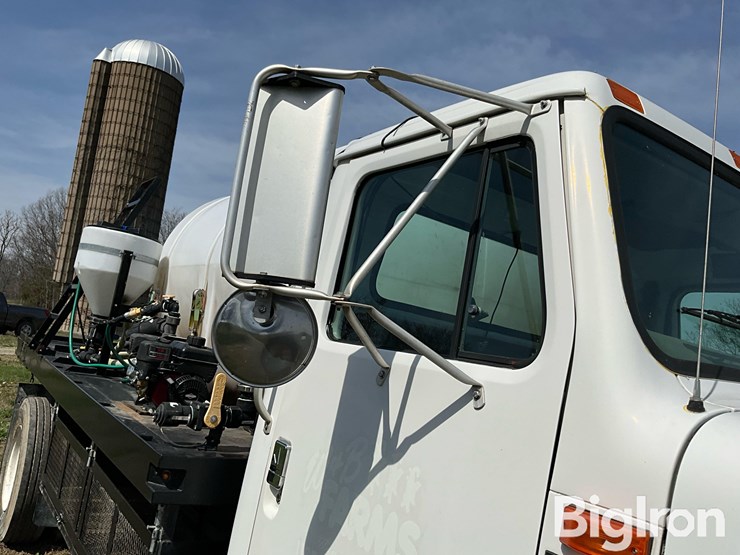 2000-international-4700-image-13