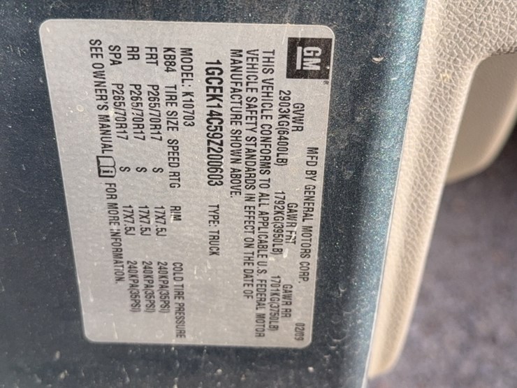 #4019-•-2009-chevy-silverado-pickup-truck-image-15