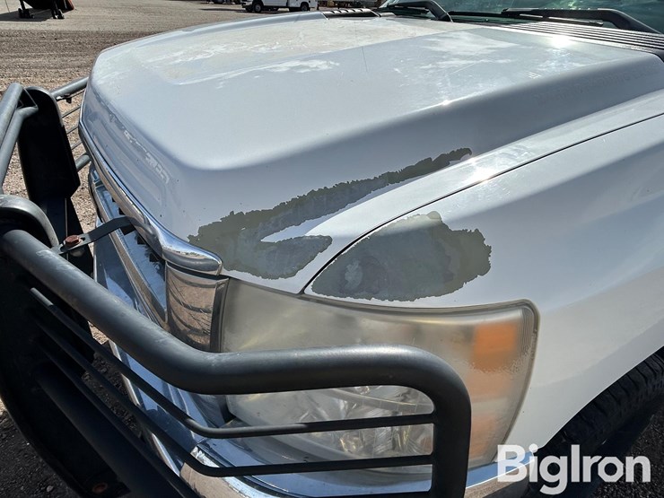 2010-chevrolet-silverado-2500-image-14