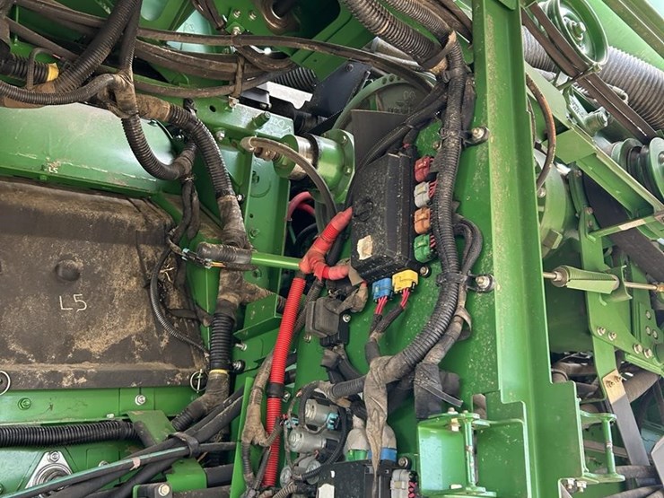 2012-john-deere-s690-image-28
