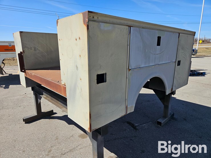 massey-ferguson-730-image-5