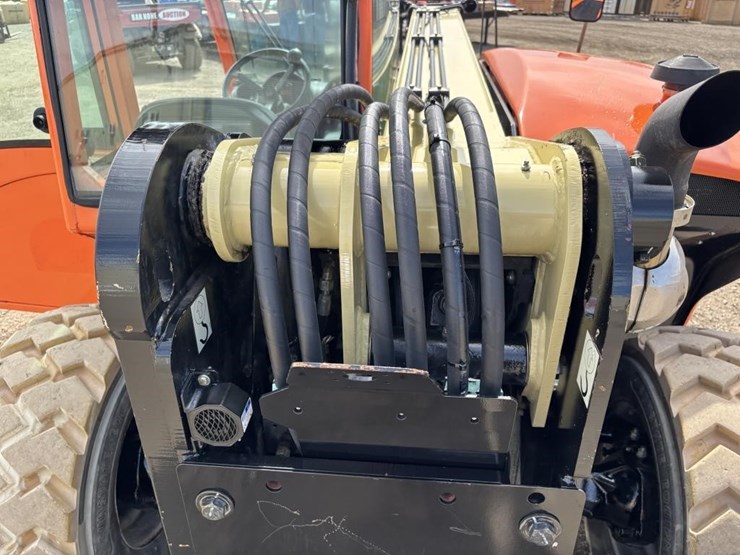 2017-jlg-g5-18a-image-38