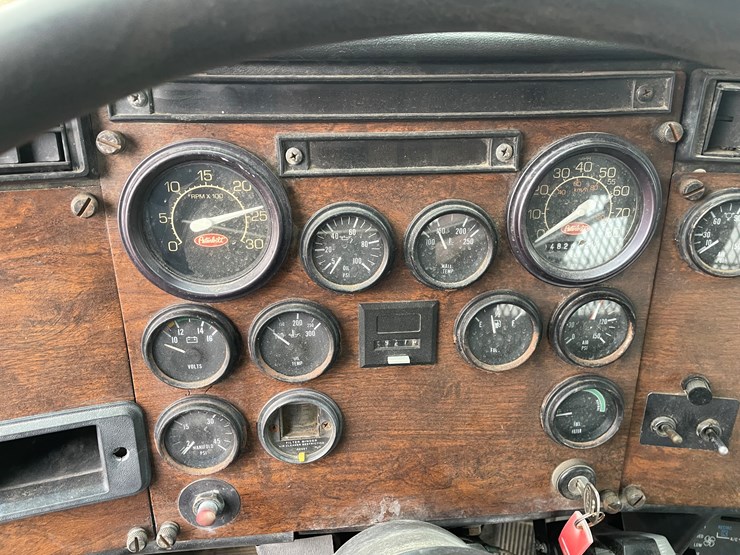 #244-•-1989-peterbilt-flatbed-truck-tractor-(has-mn-title)-(princeton,-mn)-image-10