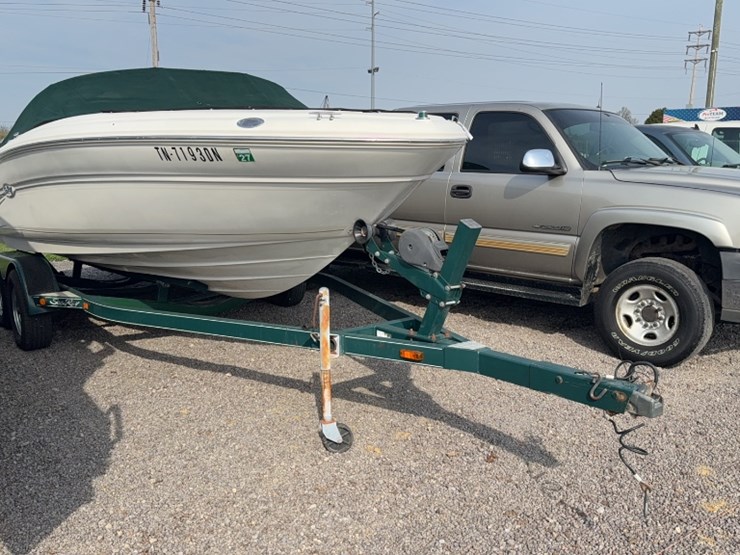 #4004-•-1999-sea-ray-190-19'-runabout-boat-image-3