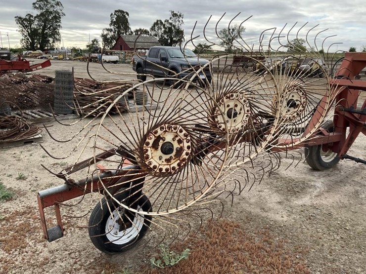 h-&-s-hay-machine-ii-image-10