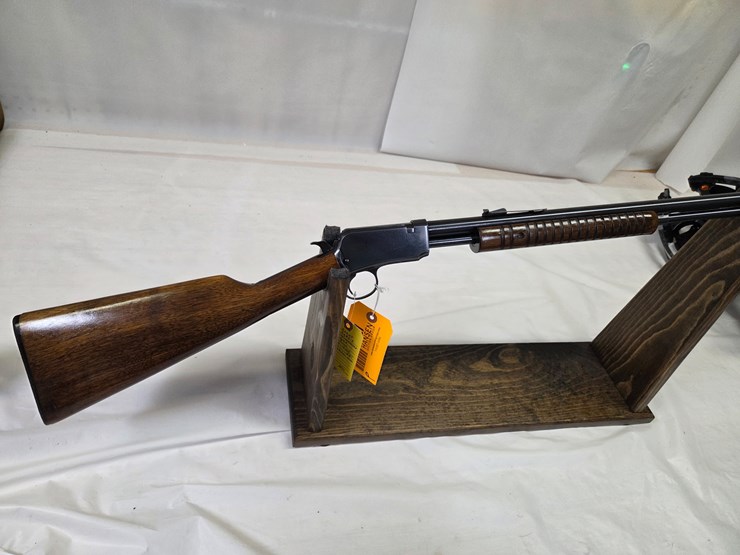 #10147-•-winchester-62a,-22-lr-pump-action-rifle,-sn:-328519-image-1