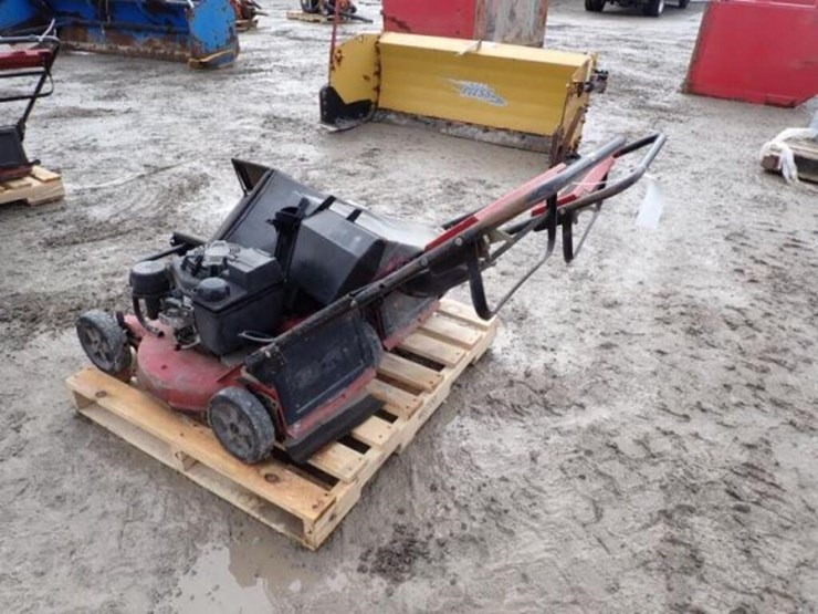 qty-of-(2)-toro-commercial-24-in.-push-mower(s)-image-5