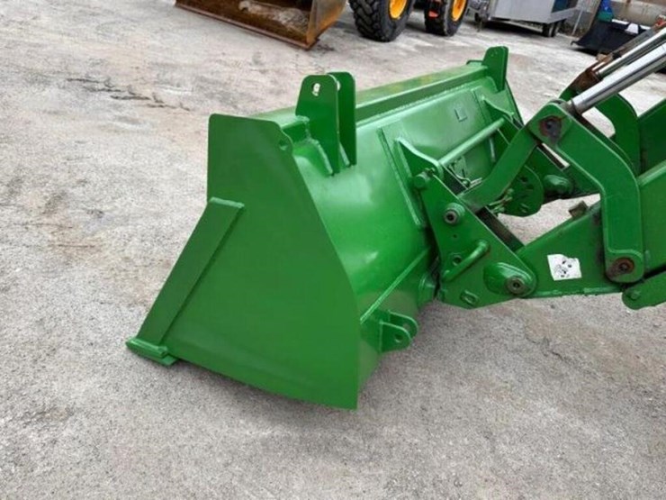 2020-john-deere-6130m-image-51