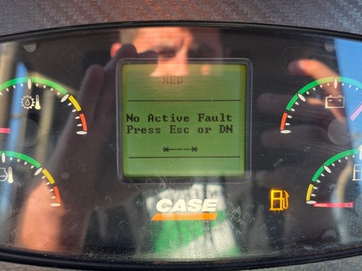 2013-case-850m-image-83