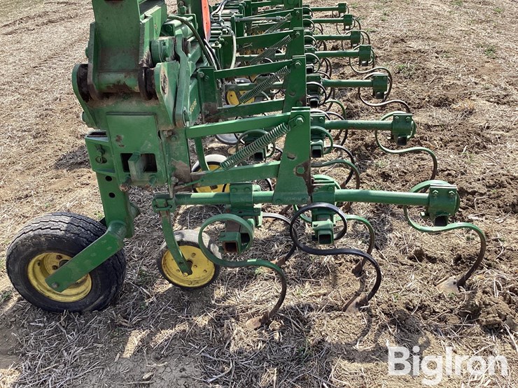 john-deere-85-image-14