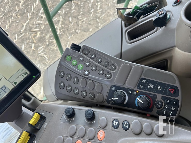 2012-john-deere-s690-image-92