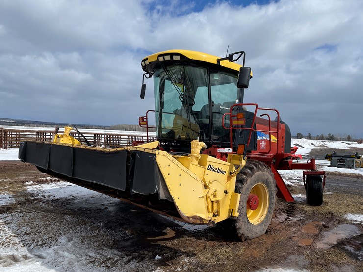 2011-new-holland-h8060-image-1