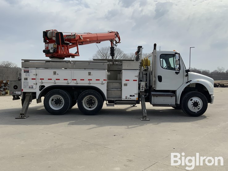 2014-freightliner-m2-106-image-4