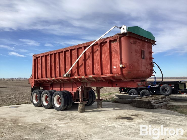 1976-fruehauf-end-dump-image-3