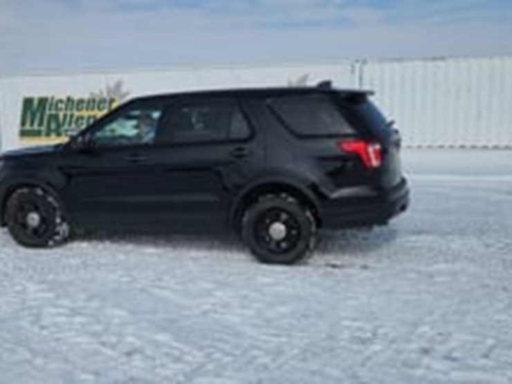 2018-ford-explorer-image-5