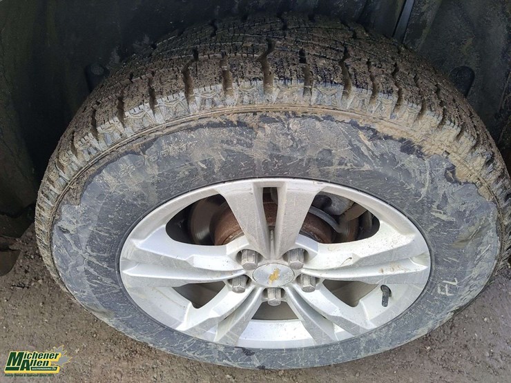 2013-chevrolet-equinox-image-10