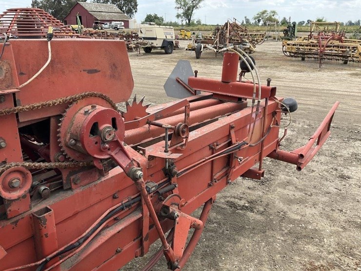 new-holland-515-image-14