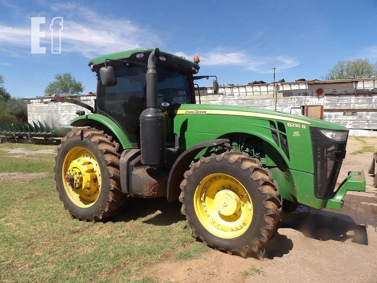 2012-john-deere-8235r-image-1